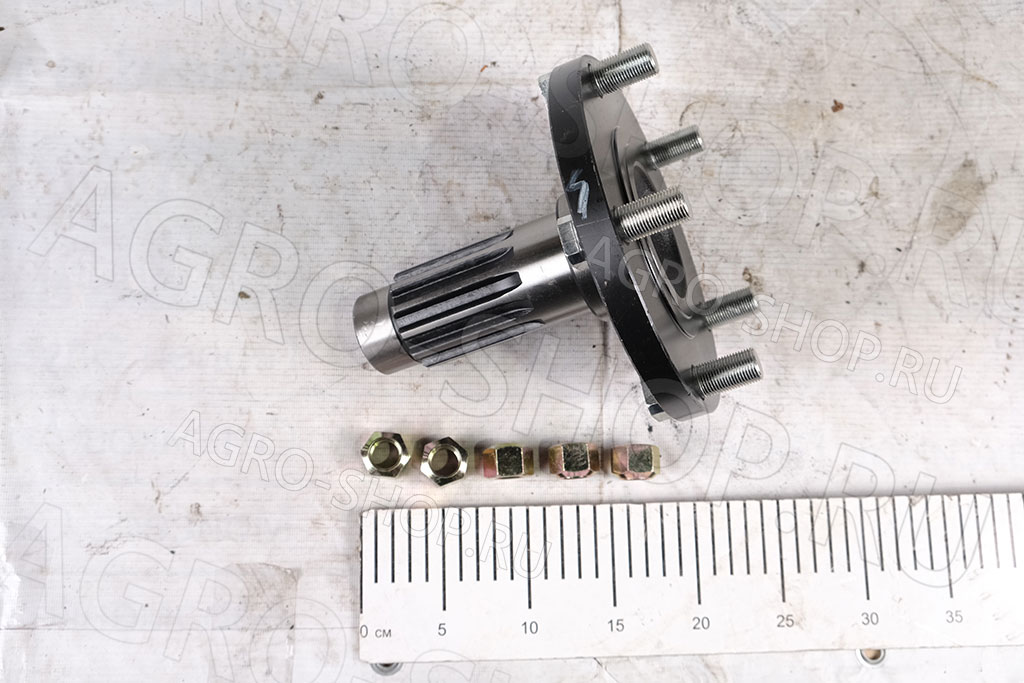 Фланец 72-2308070 с болтами и гайками (5 шпилек) МТЗ-82 (Master Part)