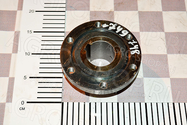 Ступица КЗР 1524030 шкива вала верхнего накл. камеры/шкива кон.привода ст/о КЗС-1218, КЗС-812, КЗС-10К 