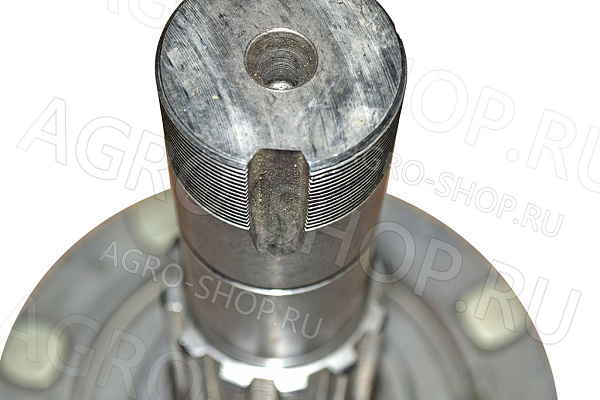 Фланец 1521-2308070 с болтами (8 шпилек) МТЗ-1221/1523 (К)