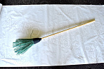 Метла с черенком БЕЗ ОПЛЕТКИ (большая)  